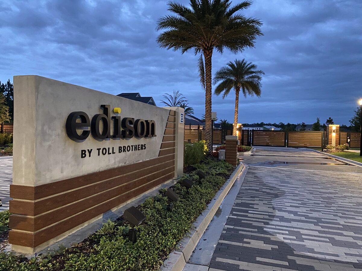 Custom banner and graphics sign Jacksonville FL