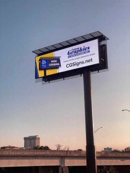 High-Rise Daktronics Digital Display for Dennis+Ives — Custom Graphics & Sign Designs, Jacksonville FL