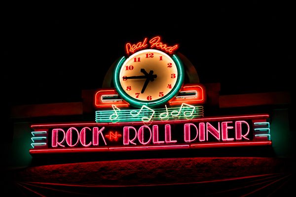 Custom neon marquee for T-Bird's Rock and Roll Diner, night shot — Custom Graphics & Sign Designs, Jacksonville FL